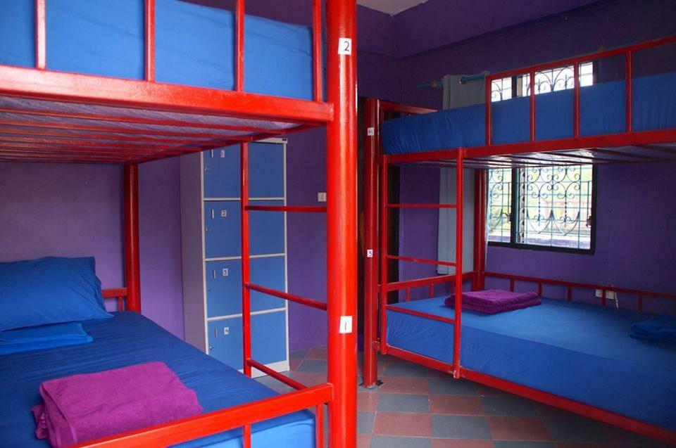 Above & Beyond Hostel Baan Tai Luaran gambar
