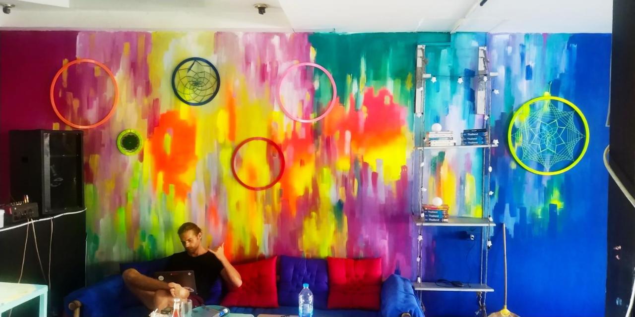 Above & Beyond Hostel Baan Tai Luaran gambar